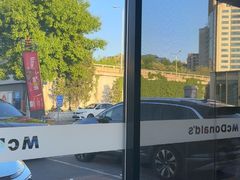 -麦当劳(健德桥得来速店)