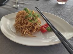-粤尚腾香居中餐厅(首都机场希尔顿店)