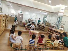 -希溪谷半山街道蒙氏托育(万科公园里校区)