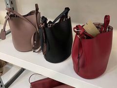 -巴宝莉工厂店/折扣店(工厂店)