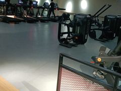 -康慈健身(雅戈尔雷迪森广场店)