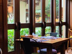 靠窗位-青城山六善酒店·紫氣園中餐厅