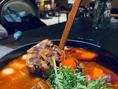 红葡萄酒烩牛尾-喜洲吧·江畔老船厂·庭院餐厅(喜临院店)
