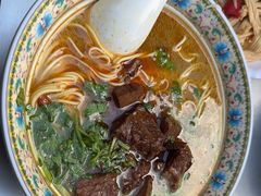 -金杨拉面王小吃面馆·牛三宝面·红烧牛肉粉