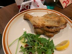 黑胡椒风味烤鸡腿-萨莉亚意式餐厅(南京万达茂店)