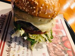 -The Habit Burger Grill 哈比特汉堡(复兴soho店)