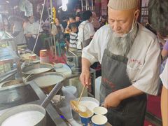 -正宁路小吃夜市