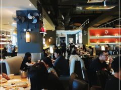 大堂-大头虾越式风味餐厅(光明广场店)