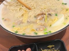 文蛤鱼汤面-阿达师傅鱼汤面