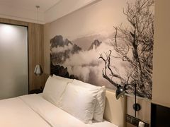 -长沙省政府地铁站亚朵酒店