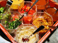 九宫格酱料-禄婶鸡煲·打边炉