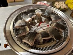 -围炉肉舍•炭烤活鳗•丹东海鲜烤肉(步行街店)