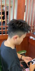 -尼特斯男士发型馆