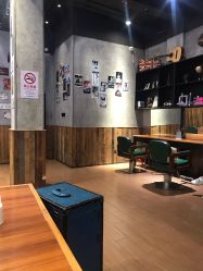 -PE SALON