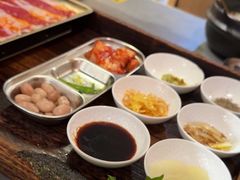 -围炉肉舍•炭烤活鳗•丹东海鲜烤肉(步行街店)