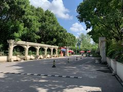 -上海市民办金苹果学校