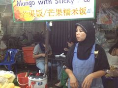 -芒果糯米饭摊子