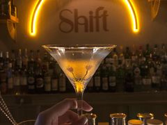 -Shift cocktail bar鸡尾酒吧