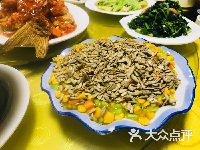 邢洲饭店松仁玉米图片 - 第3张