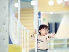 -蓝鲸奇亲子游泳俱乐部