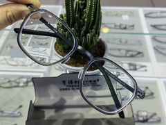 -罗伯特眼镜·蔡司官方授权(罗湖国贸店)