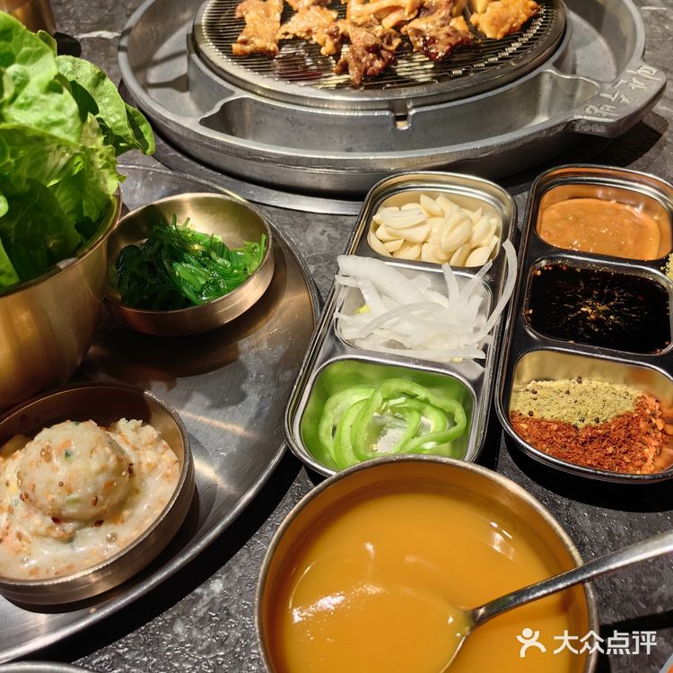 try try玖耀里最好吃的烤肉‼️