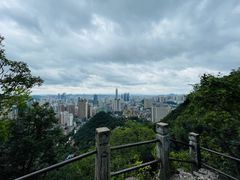 -黔灵山公园