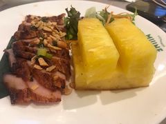 西贡炭烧烤猪颈肉配菠萝-美奈小馆·东南亚菜(福田星河COCO Park店)