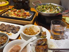 -莲餐厅·湖北菜·潜江小龙虾店(愚园路店)