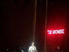 -TZ House音乐现场(来福士中心店)