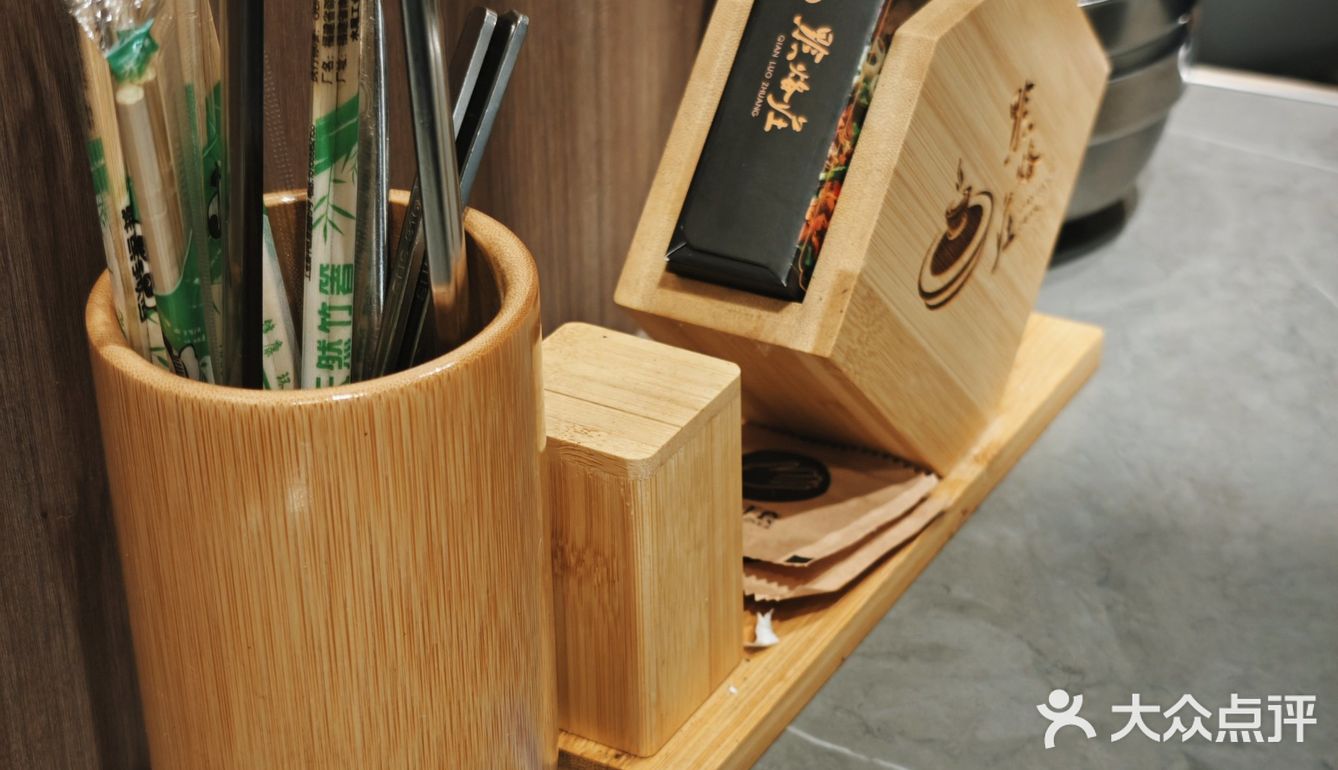 品味贵州特色美食，就来黔烙莊吧！