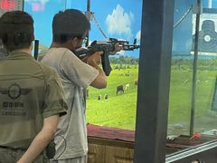 -都市枪神实弹射击俱乐部