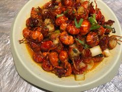 -巴厘龙虾·榜首油焖大虾(音乐学院·沿江酒馆店)