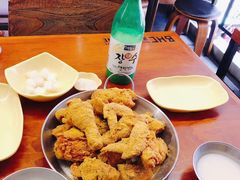 -BHC炸鸡(明洞总店)