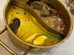 -小天鹅火锅·一线江景洪鼎旗舰店(洪崖洞店)