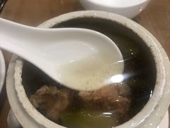 仙人求南北杏炖龙骨汤-大唐靓汤江门私房菜(景田店)