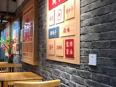 -呷佬·长沙手工米粉(金沙江路店)