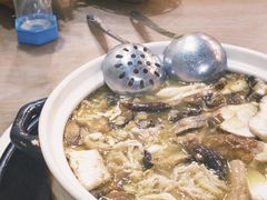 -杨记山珍鸡煲菌汤锅