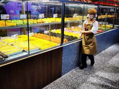 面包甜点陈列柜-LELECHA乐乐茶(上海五角场万达广场店)