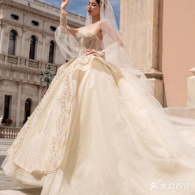 西安婚纱礼服｜气场全开的完美典范