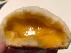 脆皮流沙包-皇朝会.经典传统粤菜(外滩店)