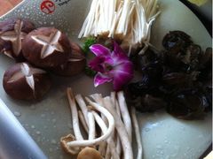 -羊家胡同·龙虾烧烤火锅(龙汇路店)