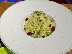 -米德维奇俄式西餐厅(西六道街店)