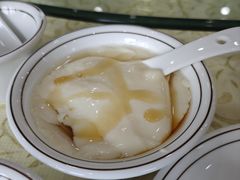 自磨豆腐花-鹏城人家海鲜酒家·23年老字号(较场尾店)