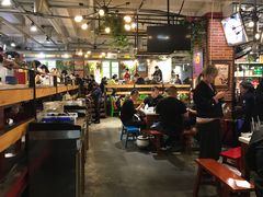大堂-钢管厂歆瑞源油卤串串香(春熙路太古里店)