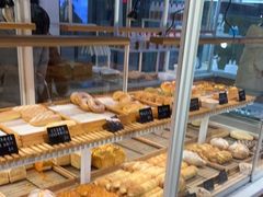 -焙丽拾光(麦凯乐直营店)