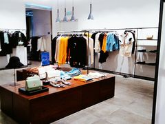 -URBAN REVIVO(上海中庚漫游城店)