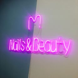 -M Nails & Beauty美甲美睫美体