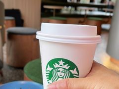 -星巴克臻选(上海虹桥新天地三店)