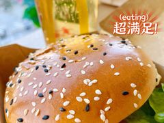 安格斯MAX厚牛培根堡-麦当劳(展览路店)